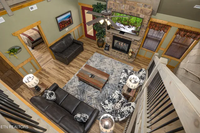 $1,374,000 | 1013 Potters Way, Gatlinburg, TN 37738