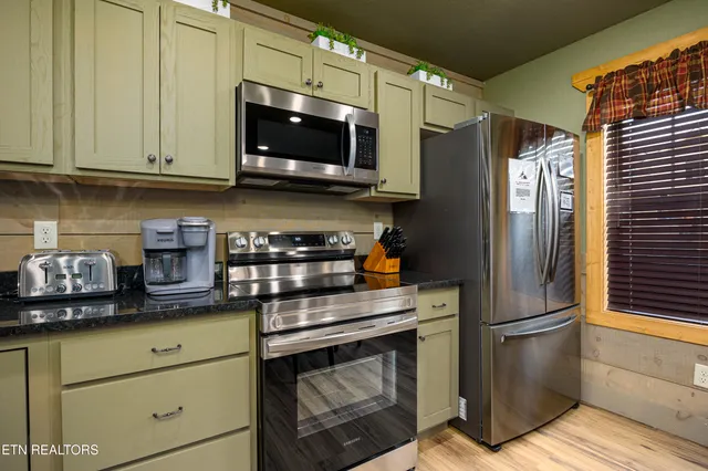 $1,374,000 | 1013 Potters Way, Gatlinburg, TN 37738