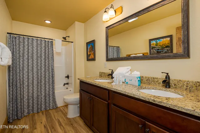 $1,374,000 | 1013 Potters Way, Gatlinburg, TN 37738