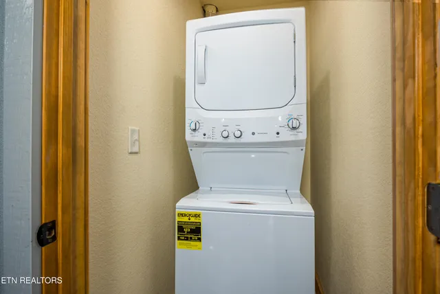 $1,374,000 | 1013 Potters Way, Gatlinburg, TN 37738