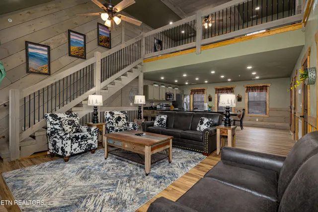 $1,374,000 | 1013 Potters Way, Gatlinburg, TN 37738