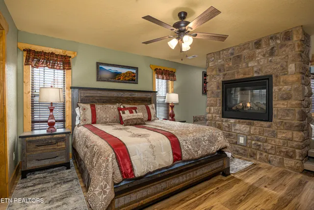 $1,374,000 | 1013 Potters Way, Gatlinburg, TN 37738