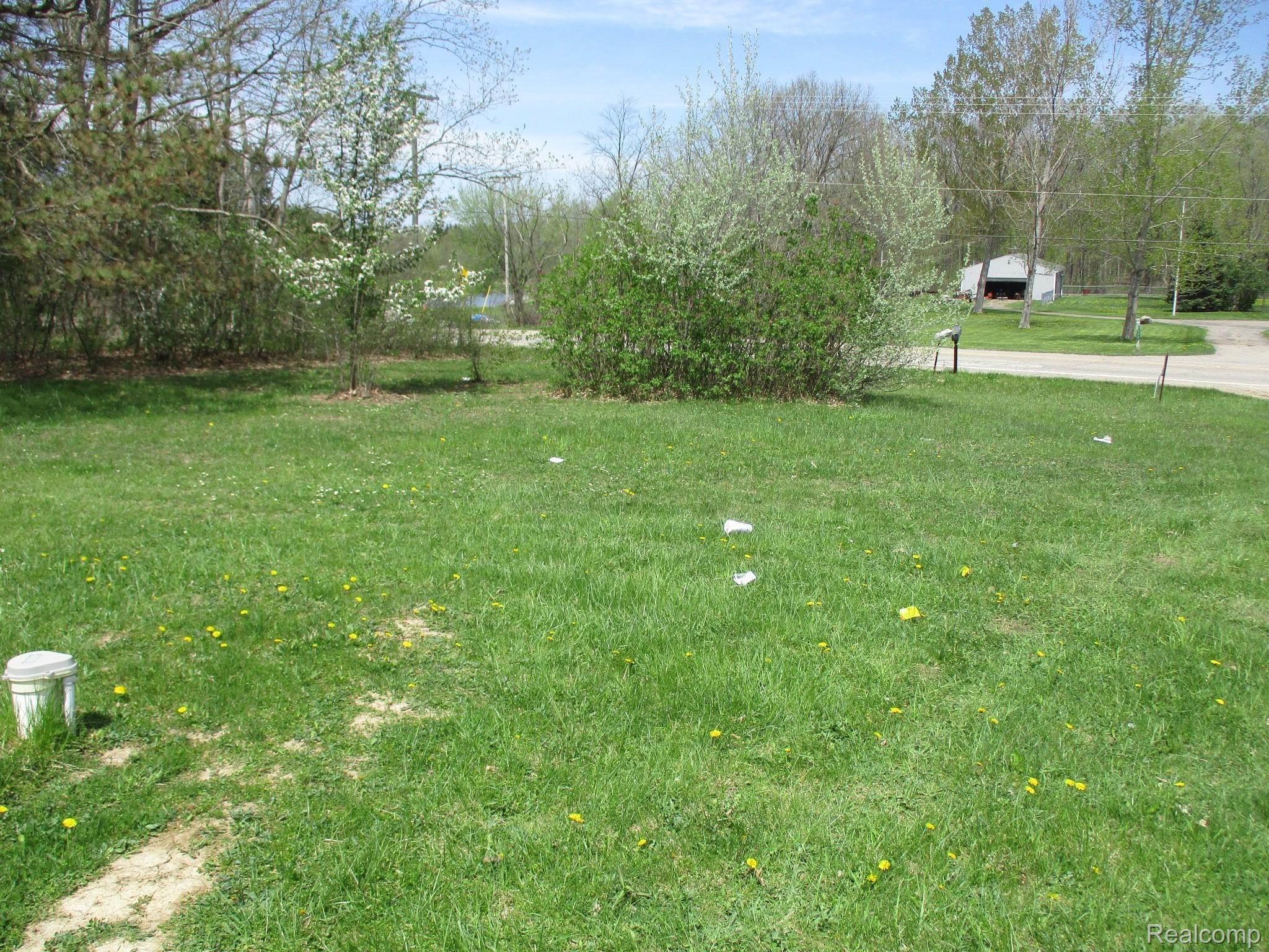 4659 Hegel Road Goodrich, MI 48438 - Photo 2 of 28 IMG_9941.JPG