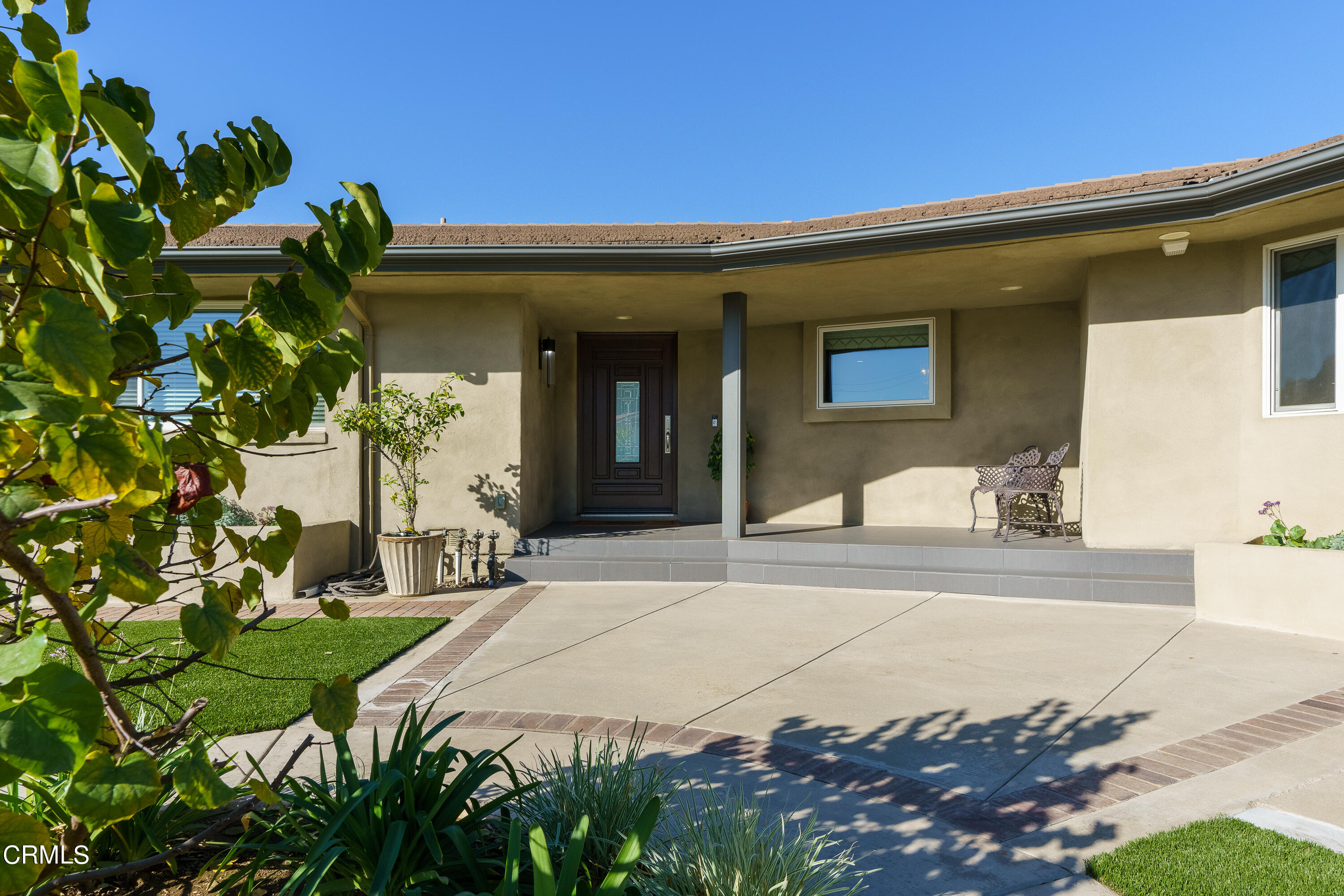 159 Spinks Canyon Road Duarte, CA 91010 - Photo 4 of 75 a front view of a house with a yard