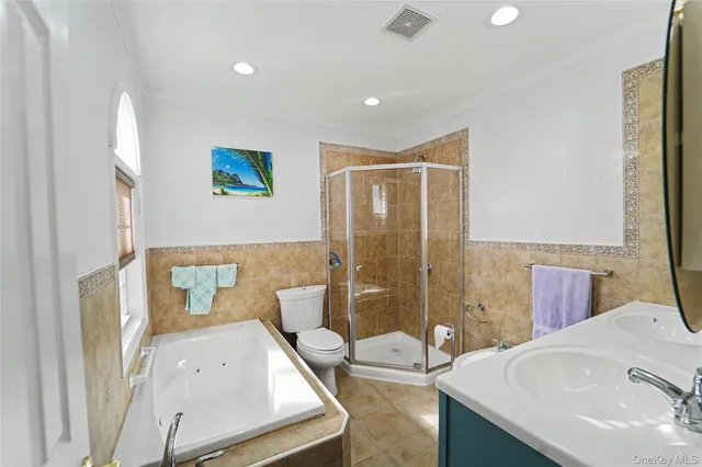 $649,999 | 21 Francisco Avenue, Central Islip, NY 11722