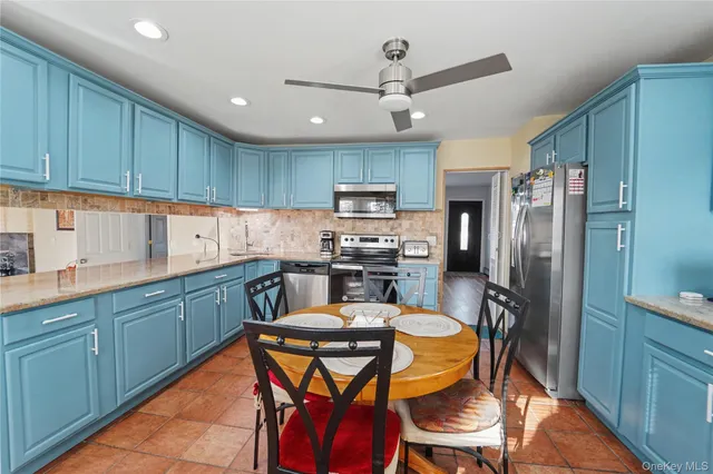 $649,999 | 21 Francisco Avenue, Central Islip, NY 11722