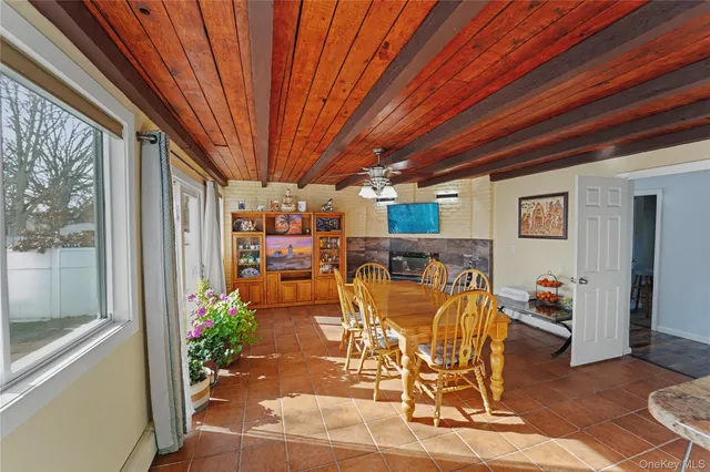 $649,999 | 21 Francisco Avenue, Central Islip, NY 11722