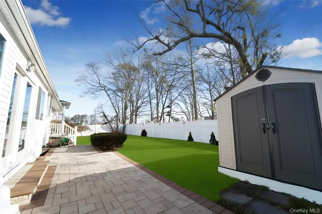 $649,999 | 21 Francisco Avenue, Central Islip, NY 11722