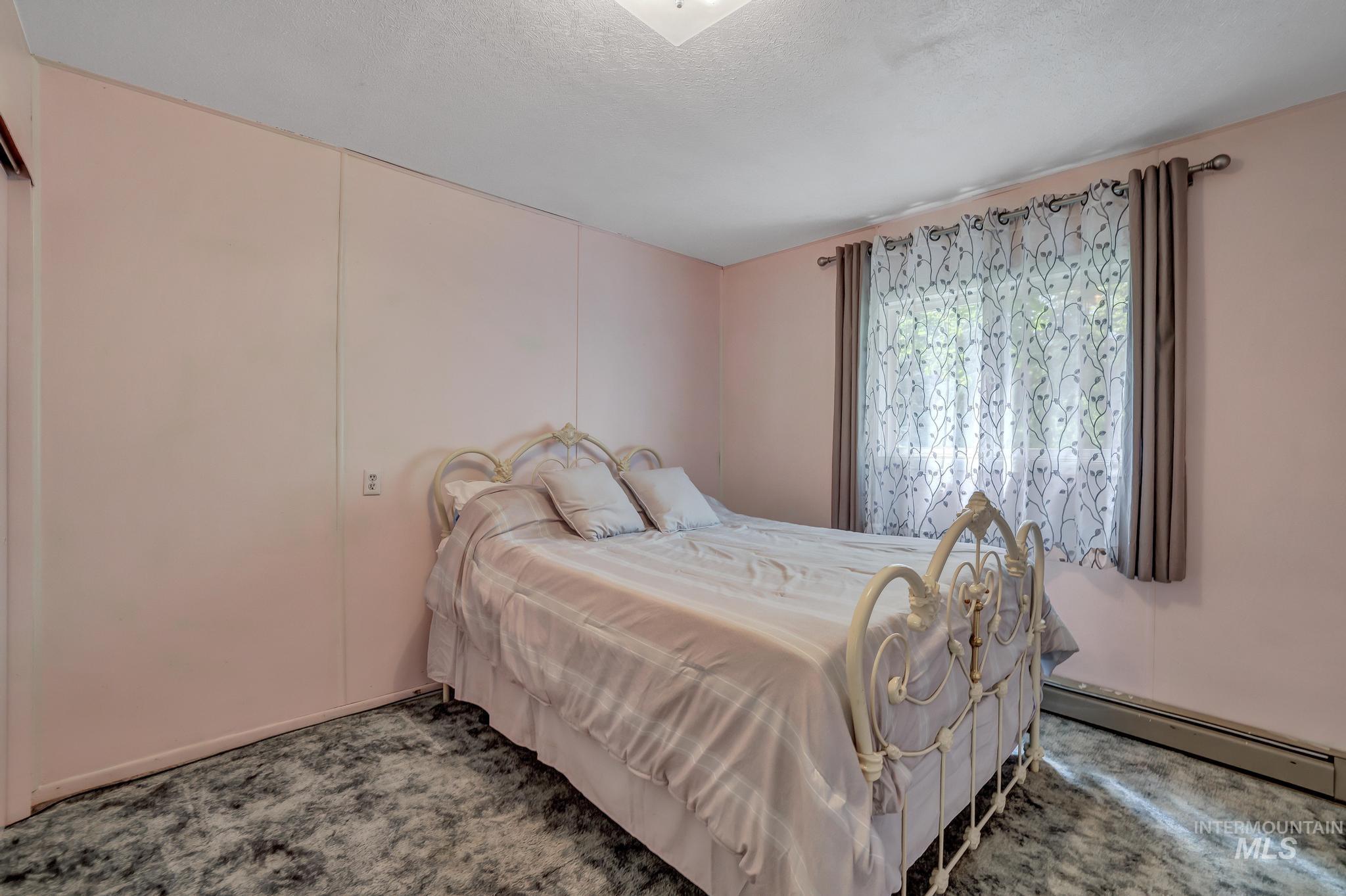 420 East 3rd Street Shoshone, ID 83352 - Photo 13 of 39