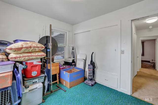 $289,000 | 420 East 3rd Street, Shoshone, ID 83352