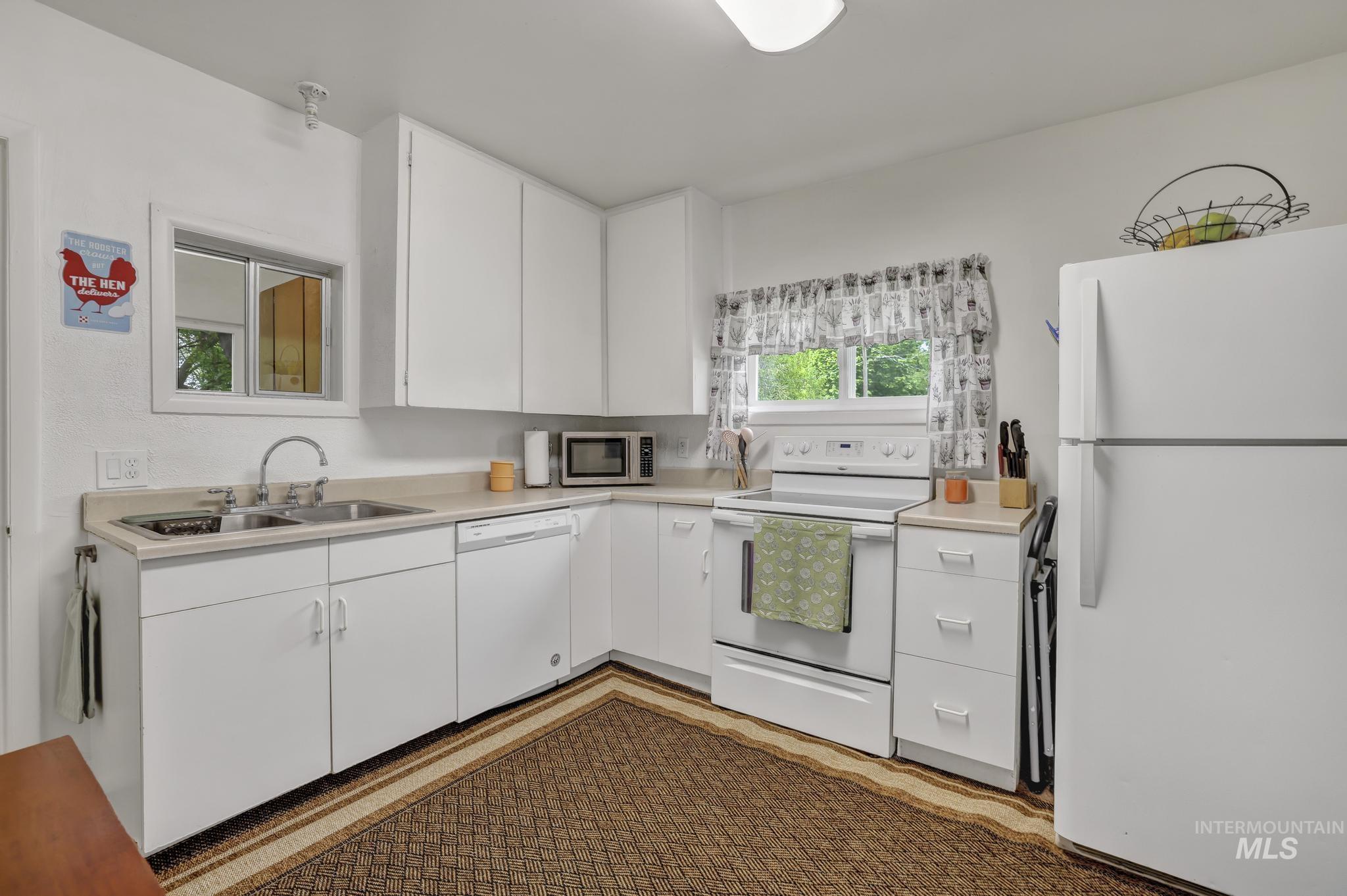 420 East 3rd Street Shoshone, ID 83352 - Photo 24 of 39