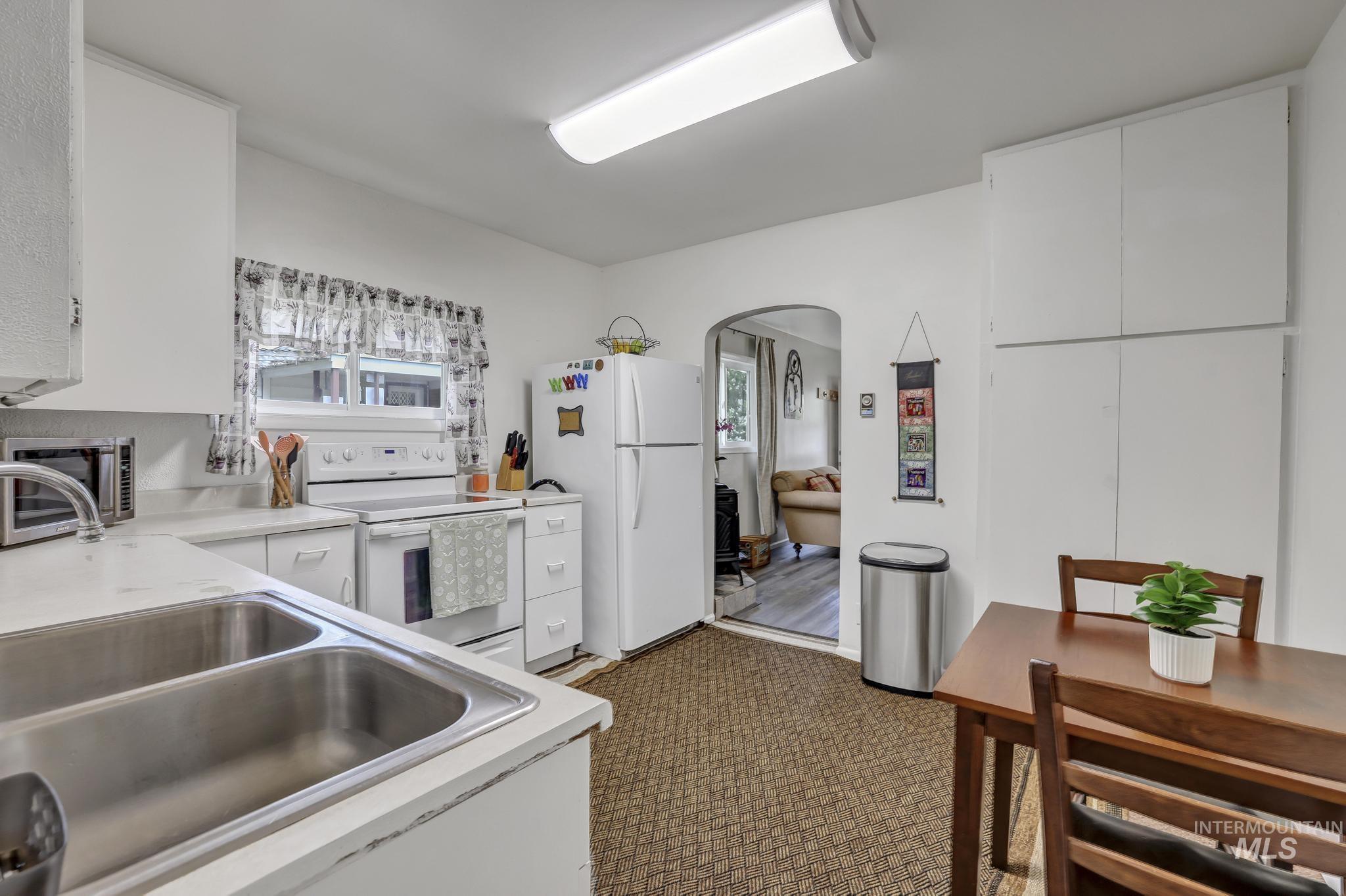 420 East 3rd Street Shoshone, ID 83352 - Photo 27 of 39