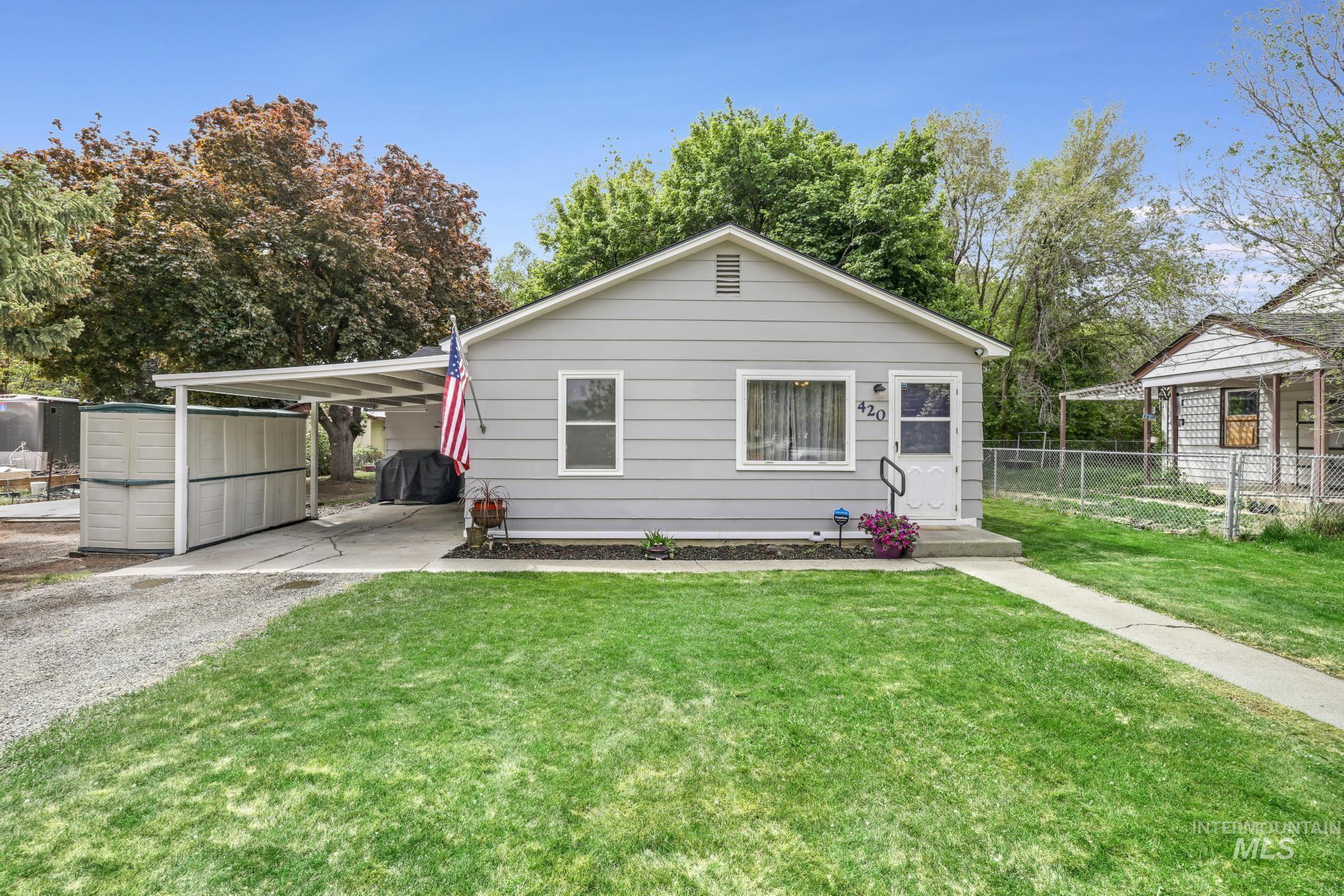 420 East 3rd Street Shoshone, ID 83352 - Photo 4 of 39