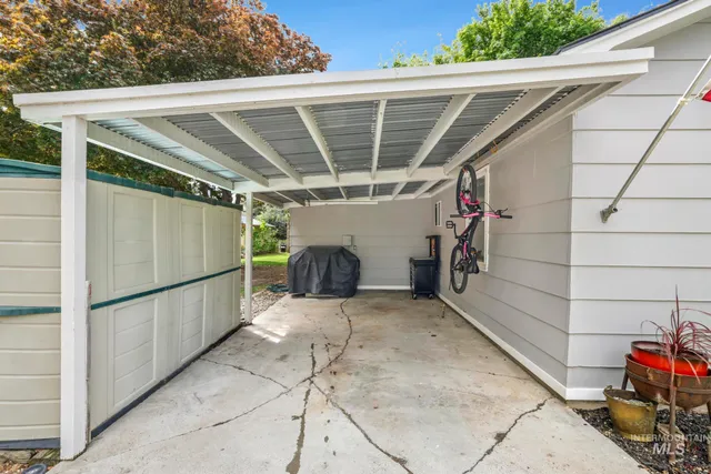 $289,000 | 420 East 3rd Street, Shoshone, ID 83352