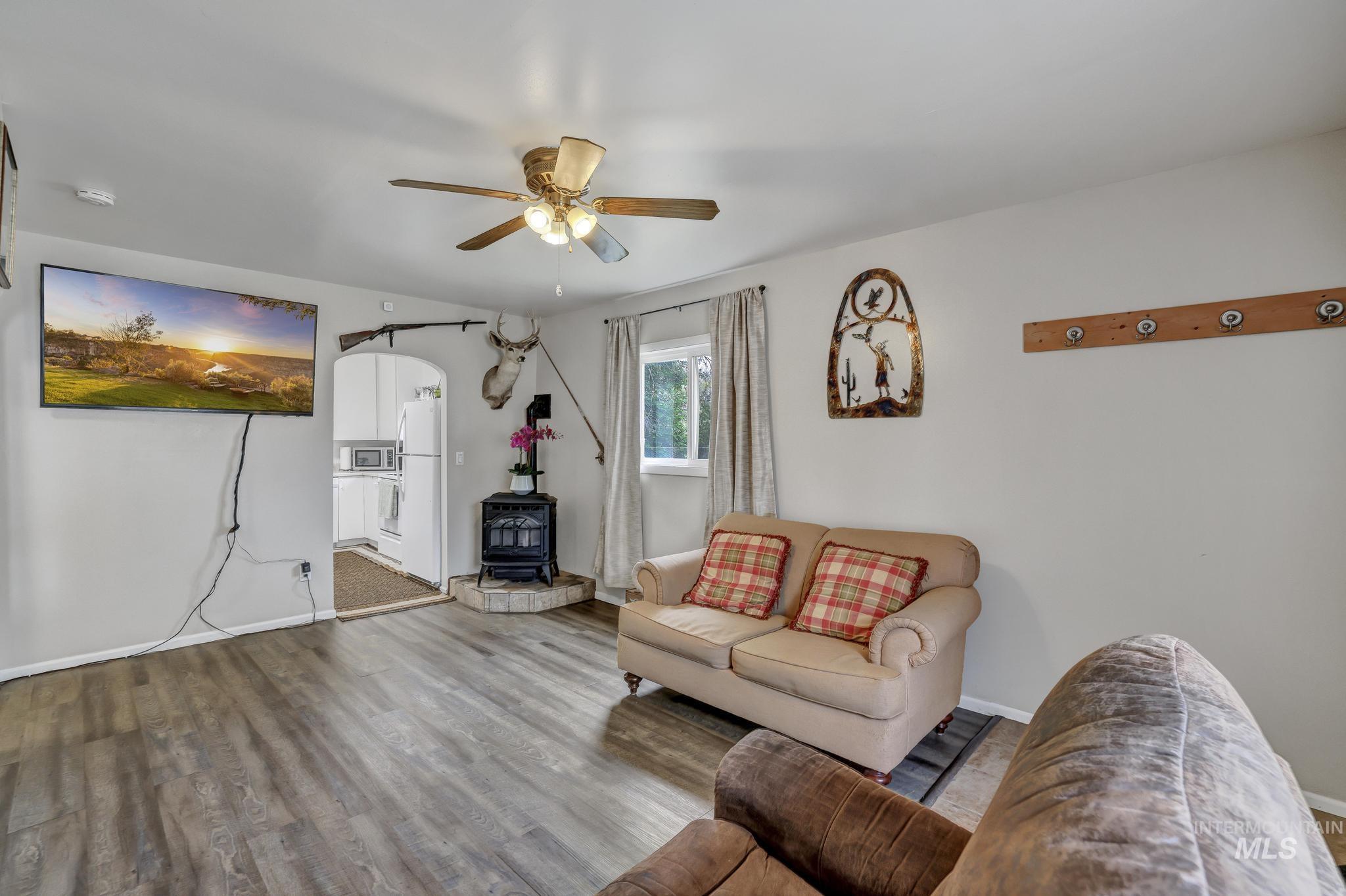 420 East 3rd Street Shoshone, ID 83352 - Photo 9 of 39