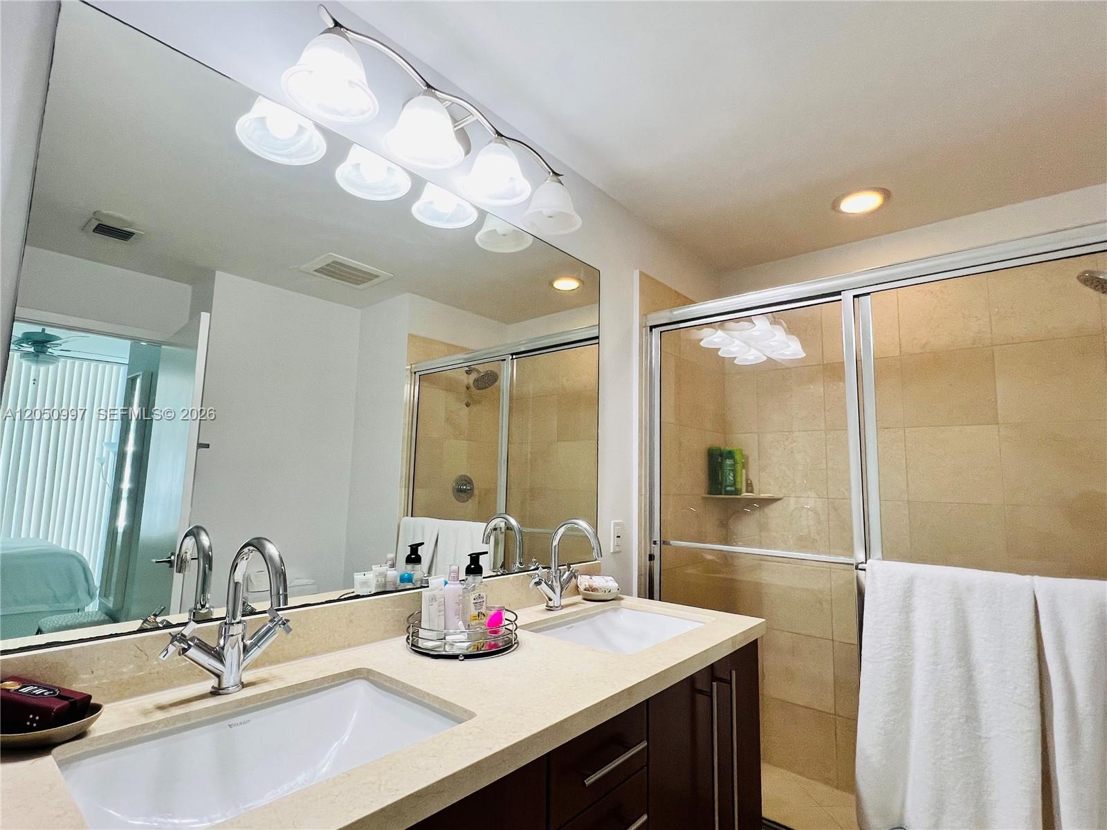 79 Southwest 12th Street, Unit 1510S Miami, FL 33130 - Photo 43 of 56