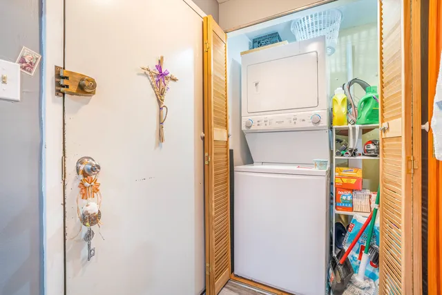 $199,000 | 4553 West 56th Street, Unit 204, Chicago, IL 60629