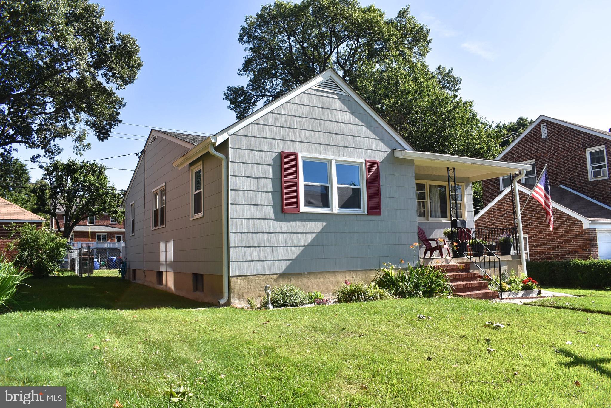 7024 Dunhill Road Baltimore, MD 21222 - Photo 2 of 27
