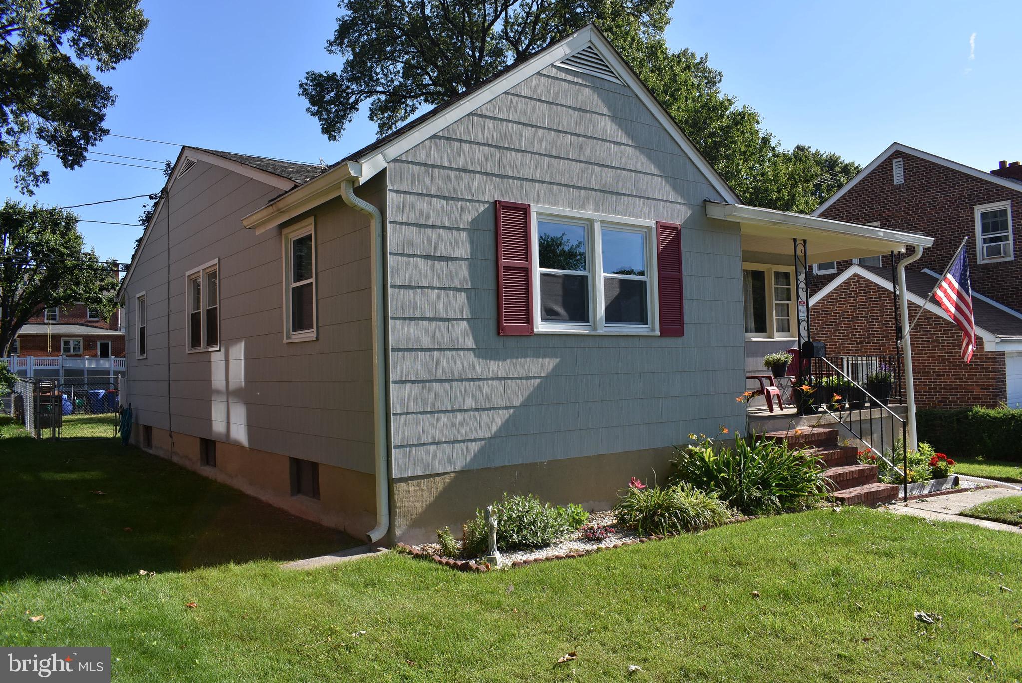7024 Dunhill Road Baltimore, MD 21222 - Photo 3 of 27