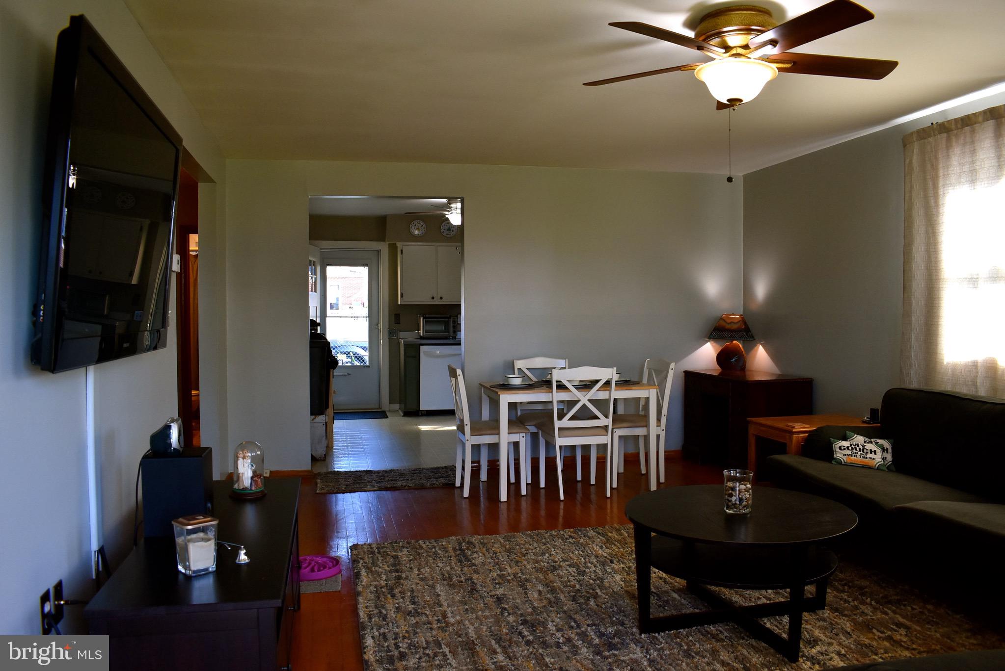 7024 Dunhill Road Baltimore, MD 21222 - Photo 4 of 27