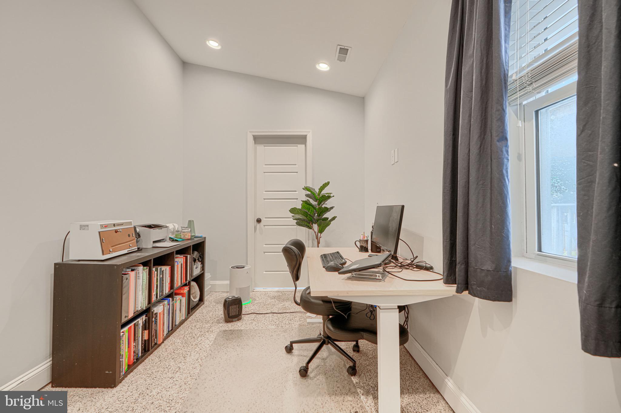 405 South Wolfe Street Baltimore, MD 21231 - Photo 19 of 41