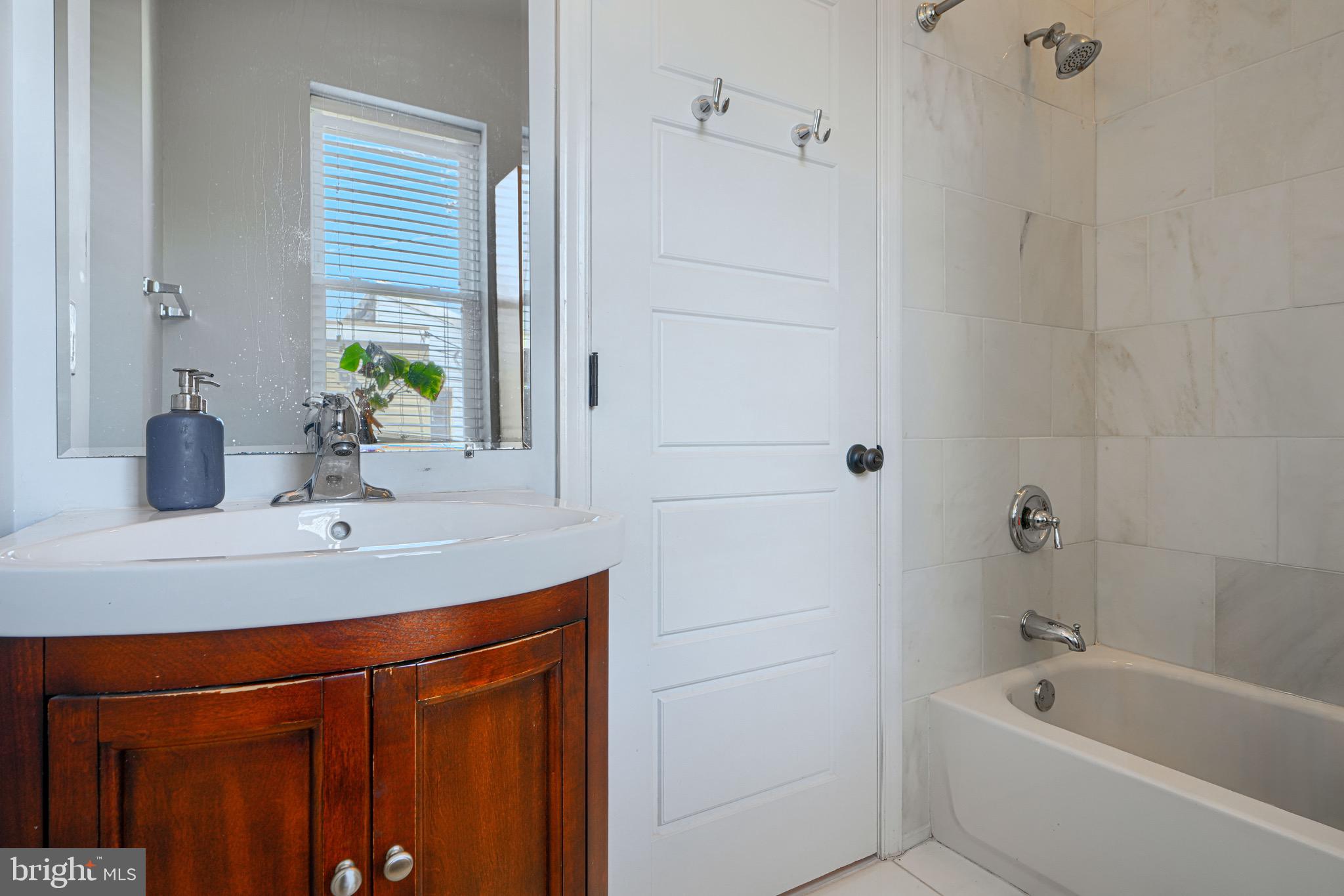 405 South Wolfe Street Baltimore, MD 21231 - Photo 22 of 41