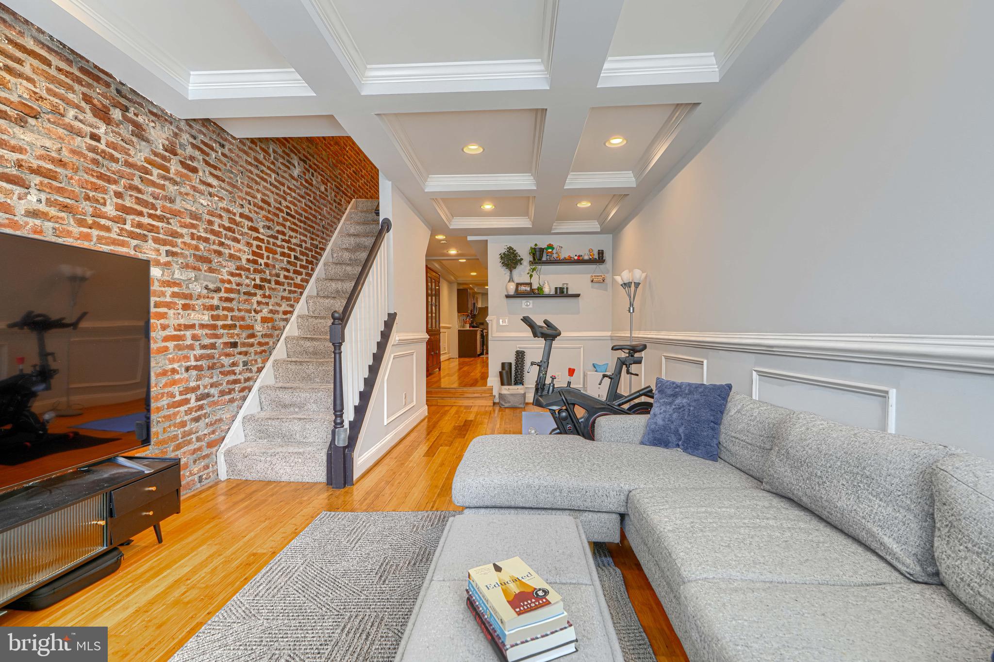 405 South Wolfe Street Baltimore, MD 21231 - Photo 3 of 41