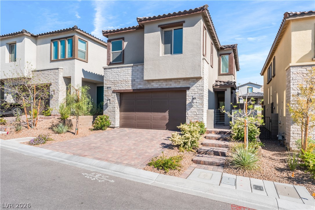 11552 Observation Point Avenue Las Vegas, NV 89138 - Photo 2 of 38