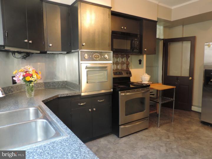 240 Bridge Street Spring City, PA 19475 - Photo 13 of 23 Kitchen