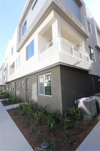 $4,960 | 1890 South Westside Drive, Unit 61, Anaheim, CA 92805