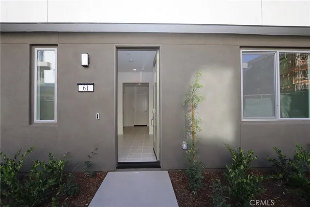 $4,960 | 1890 South Westside Drive, Unit 61, Anaheim, CA 92805