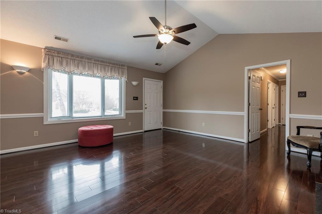 2449 Willard Road High Point, NC 27265 - Photo 8 of 30 Living Room