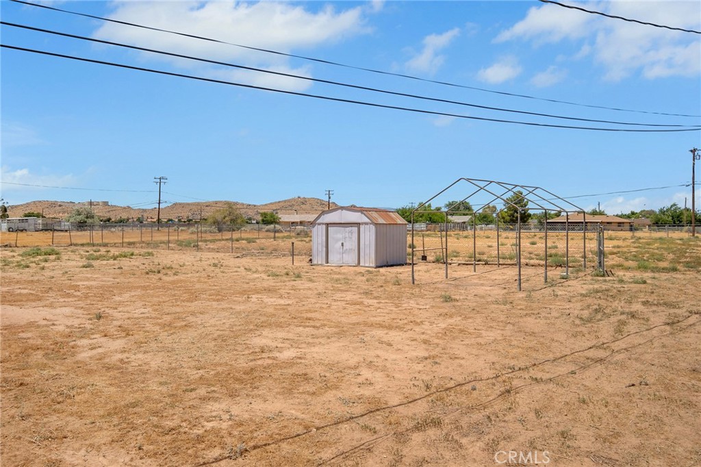 15420 Apache Road Apple Valley, CA 92307 - Photo 21 of 25