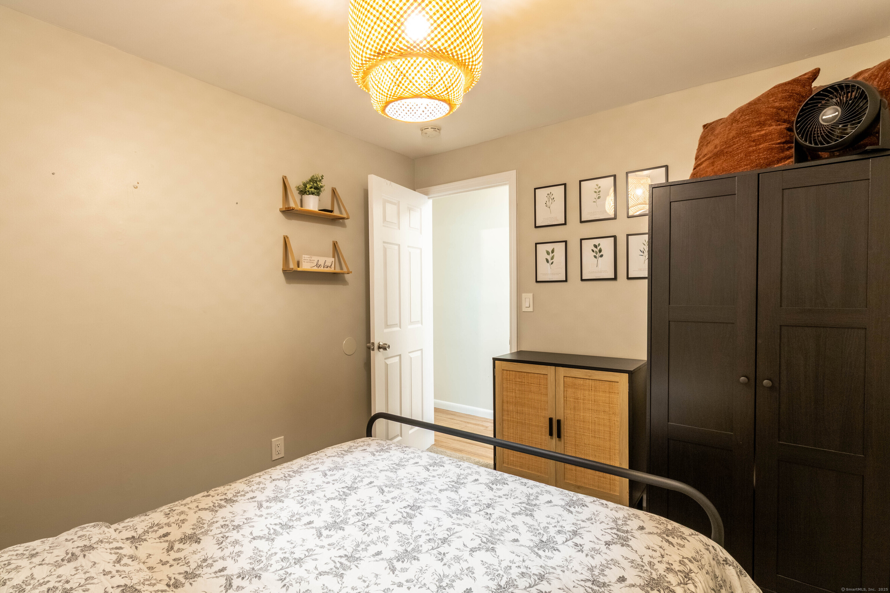 132 Stanley Road Hamden, CT 06514 - Photo 14 of 22