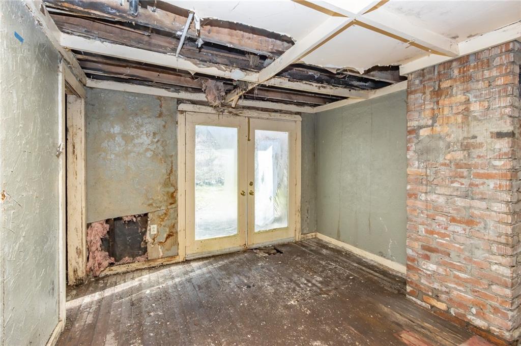 209 McJunkin Road Pittsburgh, PA 15239 - Photo 6 of 14 Gallery Image 6