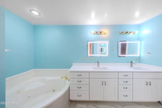 $595,500 | 5239 Oak Drive, Marianna, FL 32446