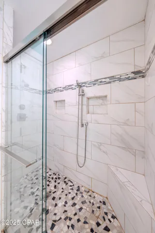 $595,500 | 5239 Oak Drive, Marianna, FL 32446