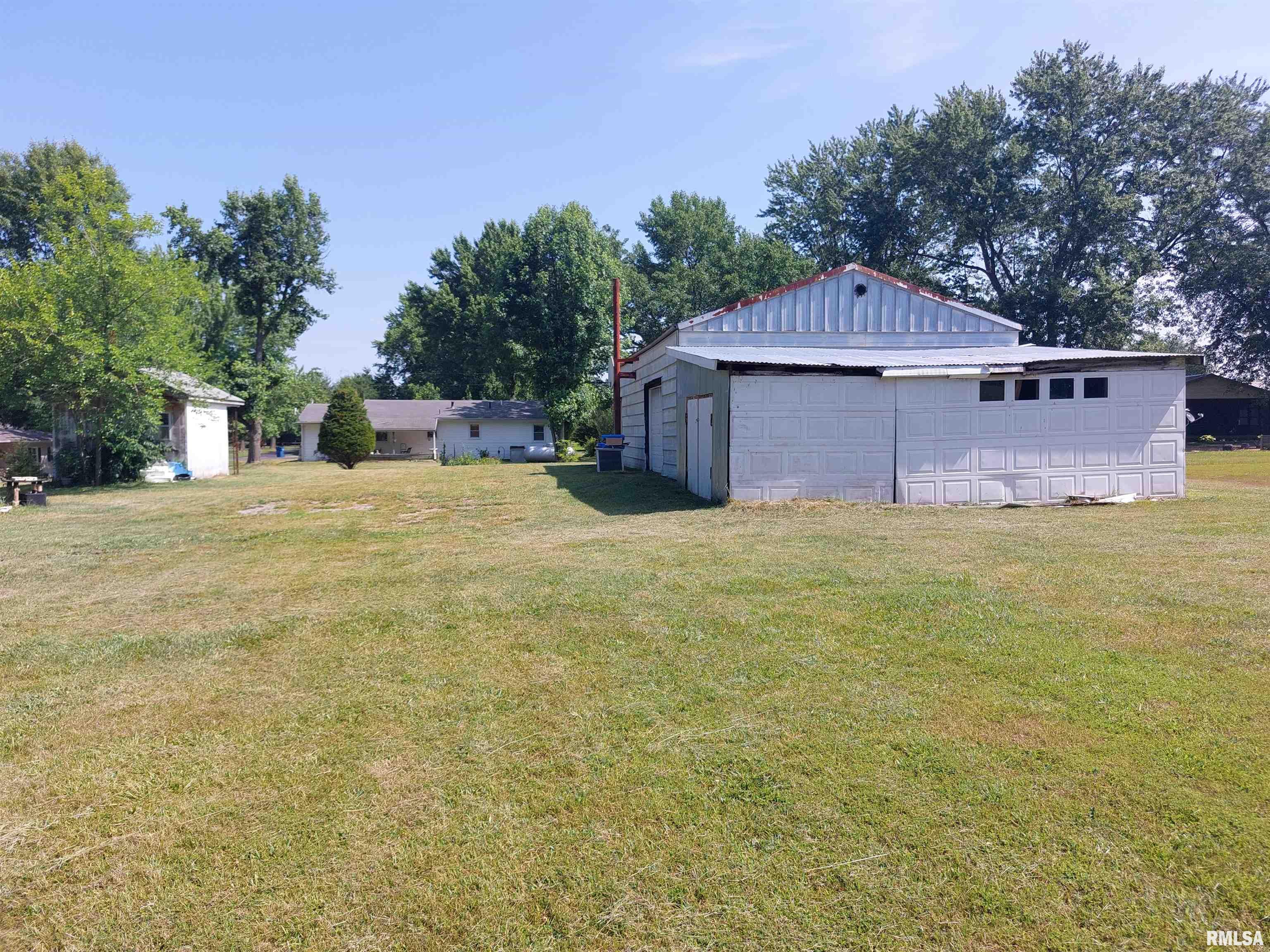 11711 East Radisson Road Mount Vernon, IL 62864 - Photo 27 of 33 Gallery Image 27