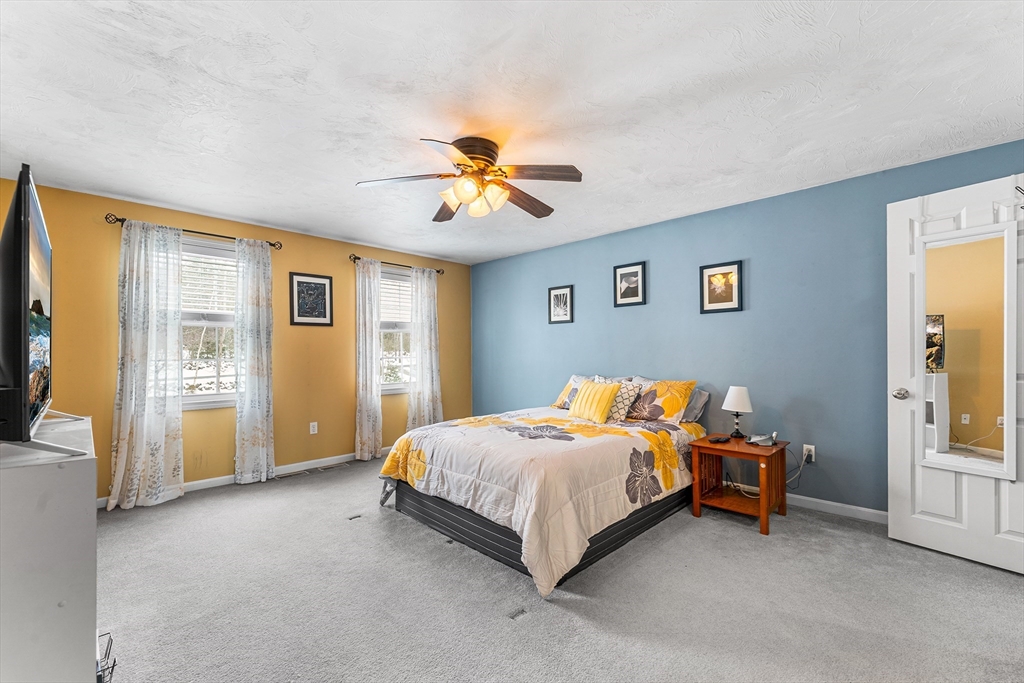 216 Gray Road Templeton, MA 01468 - Photo 13 of 38