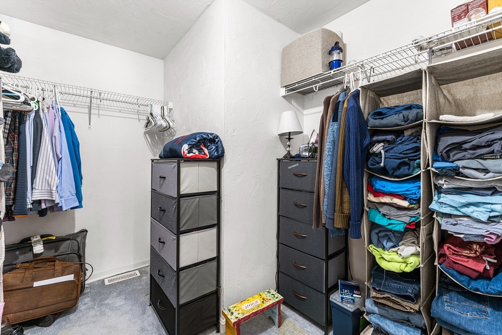 216 Gray Road Templeton, MA 01468 - Photo 17 of 38