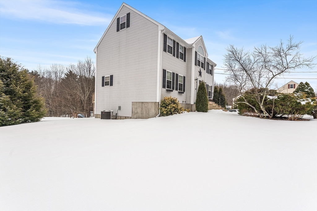 216 Gray Road Templeton, MA 01468 - Photo 36 of 38