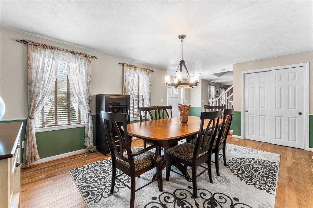 216 Gray Road Templeton, MA 01468 - Photo 4 of 38