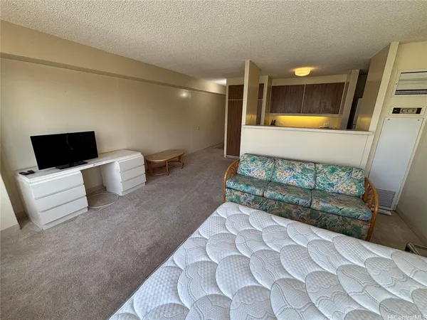 $1,990 | 1778 Ala Moana Boulevard, Unit 2205, Honolulu, HI 96815