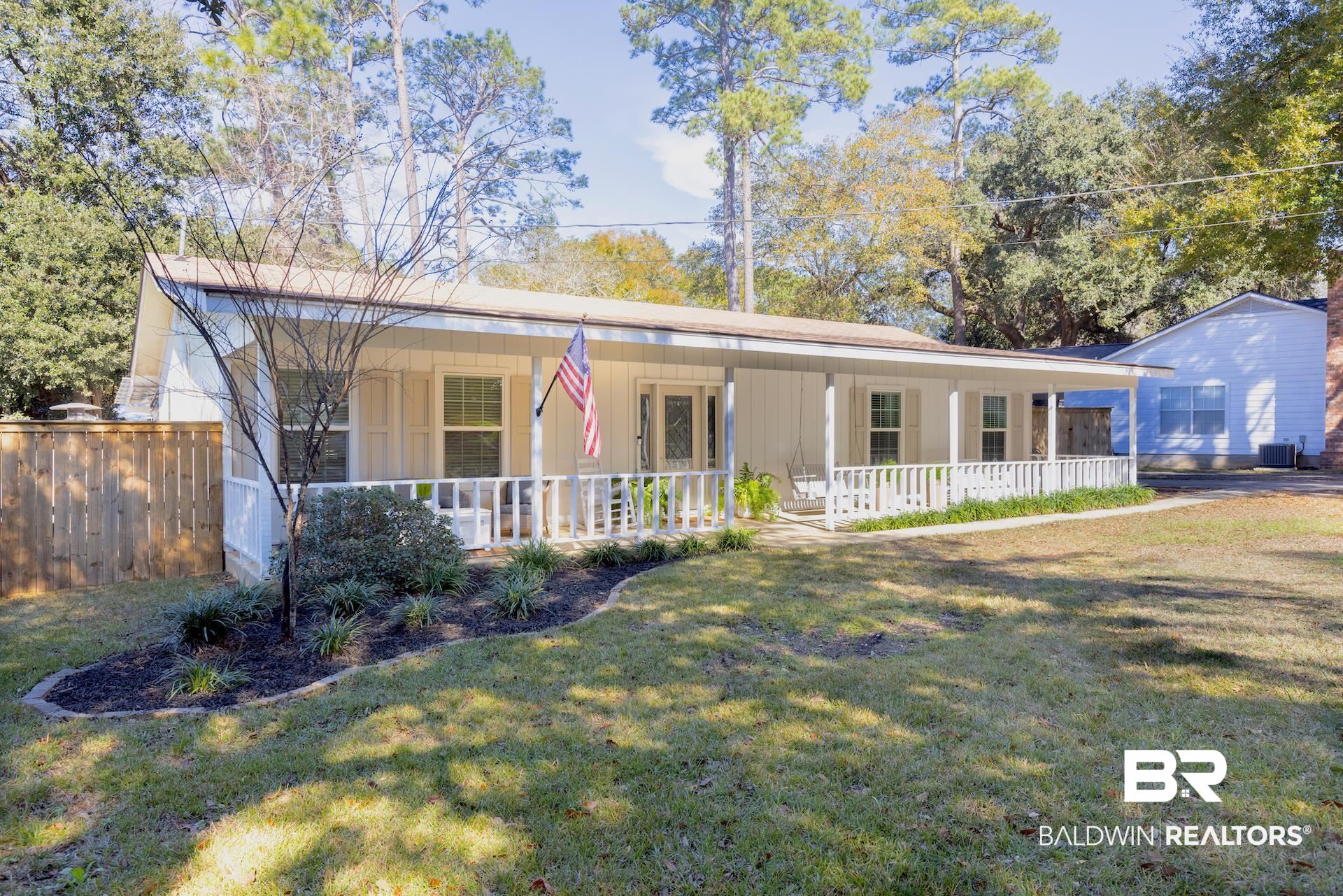 127 Ridgewood Drive Daphne, AL 36526 - Photo 1 of 37
