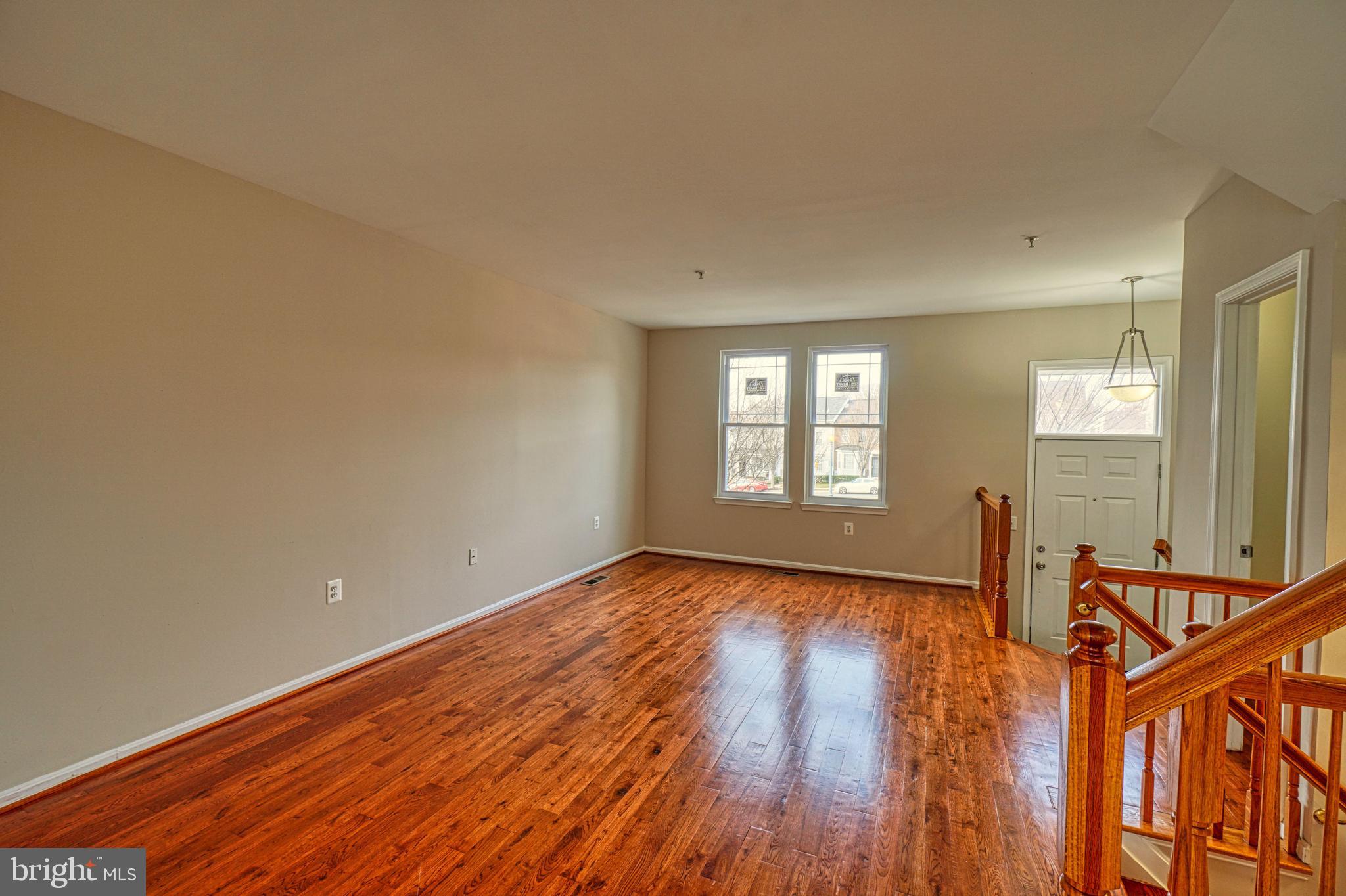 1883 Tubman Road Southeast Washington, DC 20020 - Photo 6 of 52 Living Room