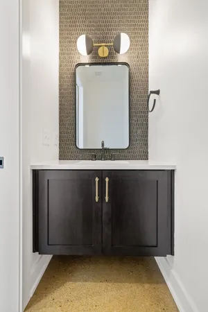 $5,200 | 1207 6th Avenue North, Nashville, TN 37208