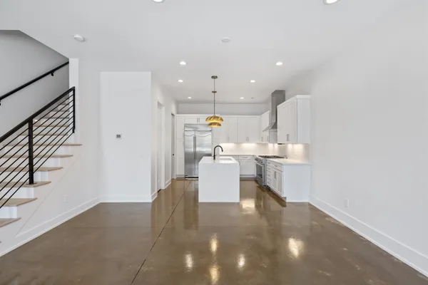 $5,200 | 1207 6th Avenue North, Nashville, TN 37208