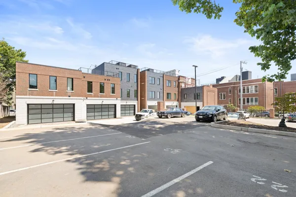 $5,200 | 1207 6th Avenue North, Nashville, TN 37208