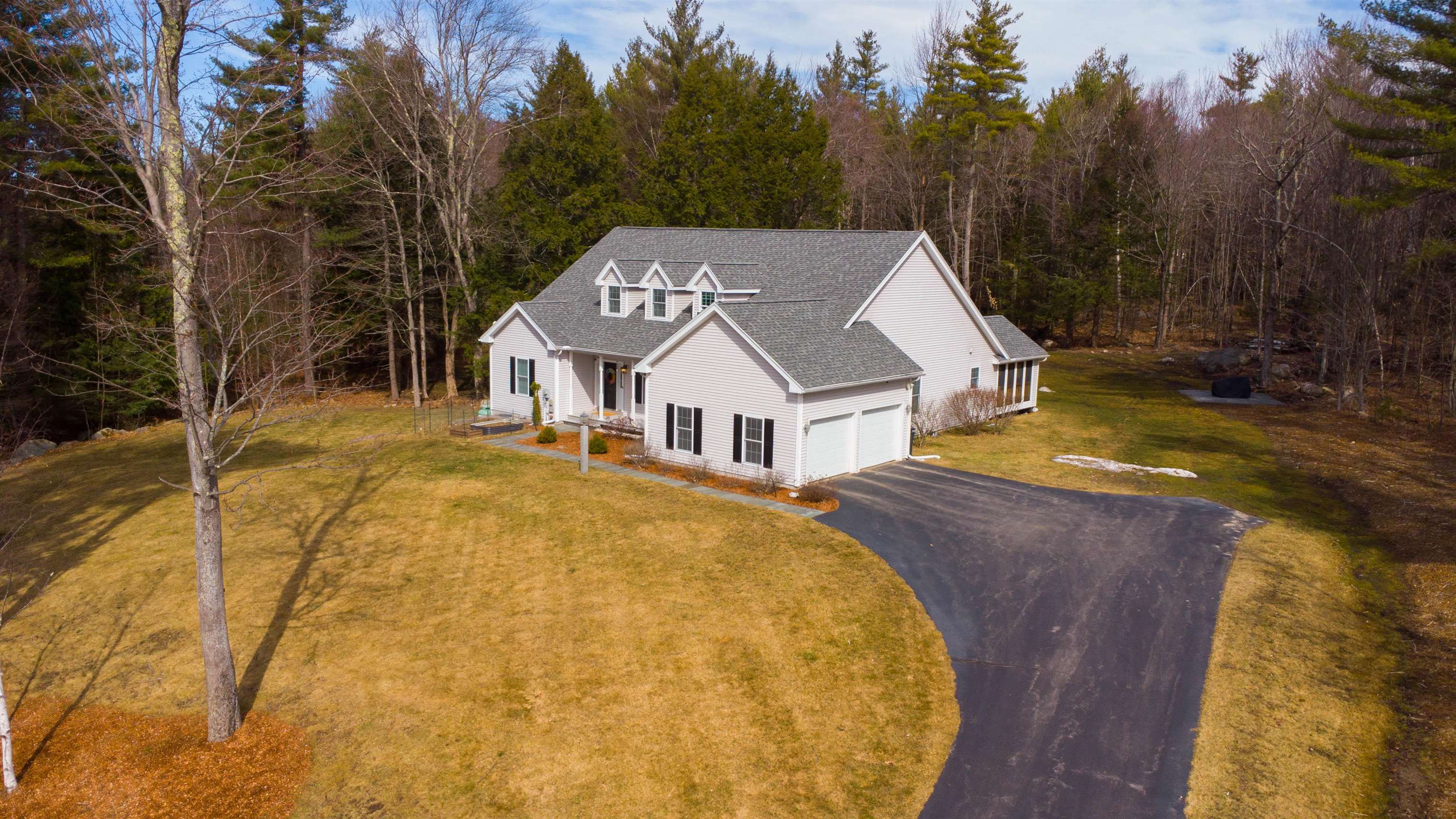 35 Monadnock Lane Peterborough, NH 03458 - Photo 4 of 60