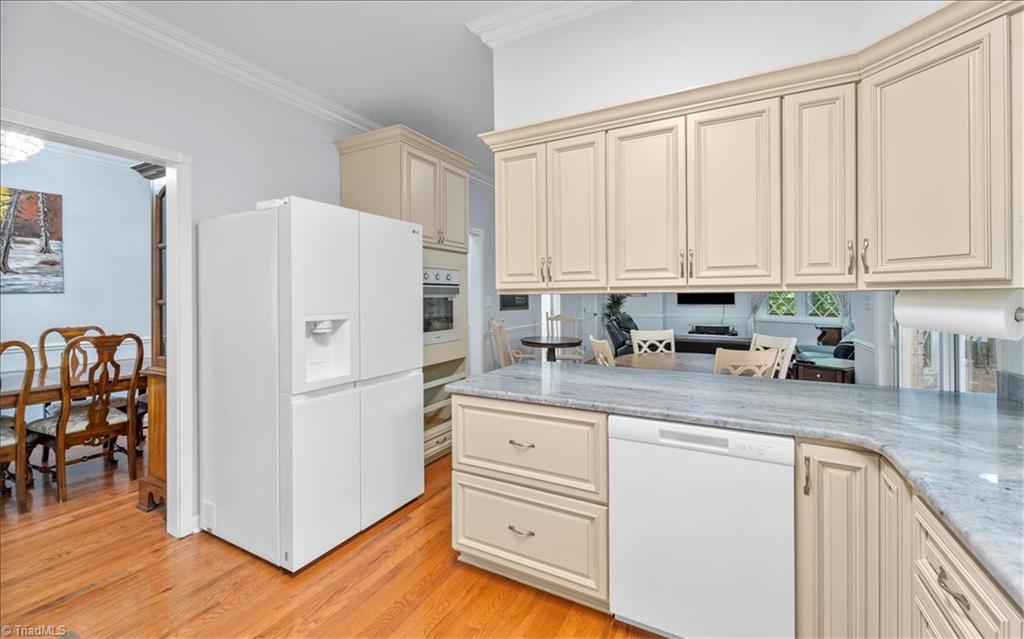 3100 Stratford Court High Point, NC 27265 - Photo 16 of 50